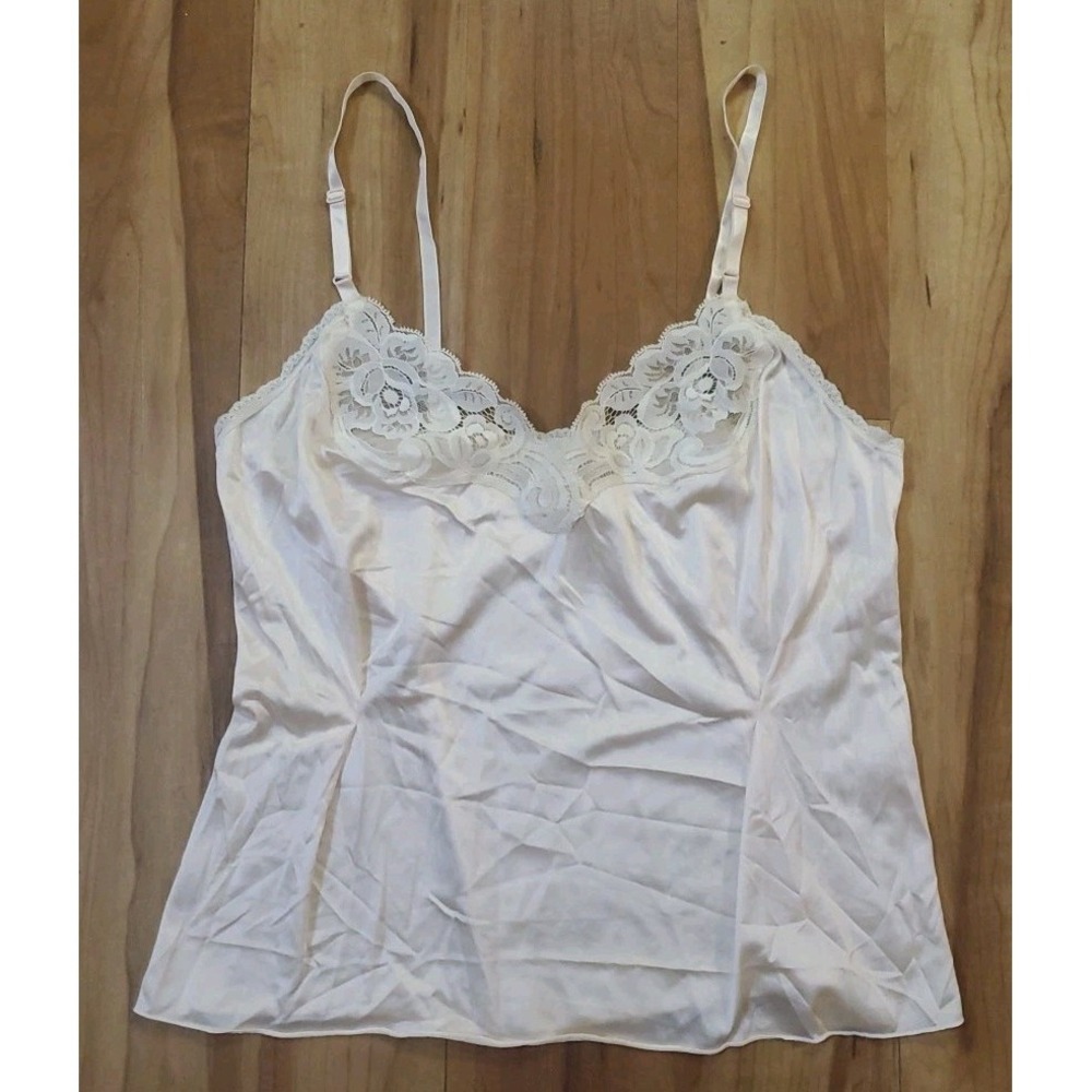 VTG Y2K Vanity Fair Pink Lace Trim Cami Top Women's Size 36‎ Sleeveless Lingerie